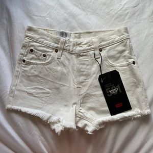 Levi’s White Denim Shorts Size: 23